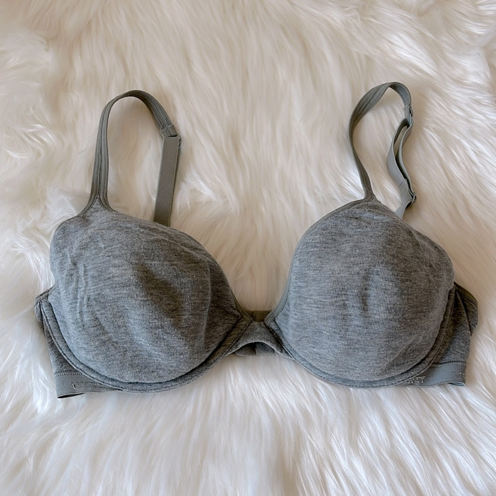 Victoria’s Secret Lightly Lined Plunge Cotton Gray Bra 34D
